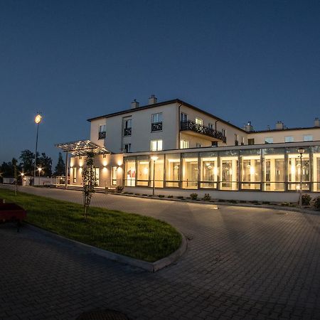 Hotel Radocza Park Business Exterior photo