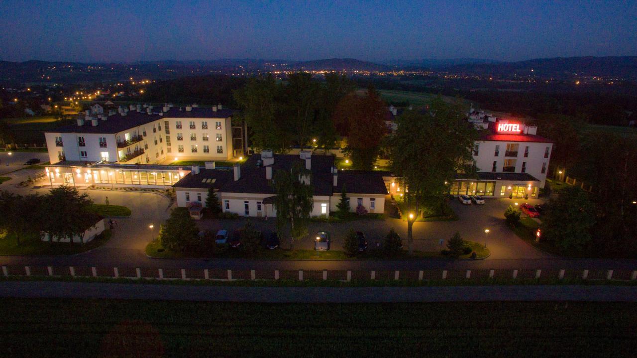 Hotel Radocza Park Business Exterior photo
