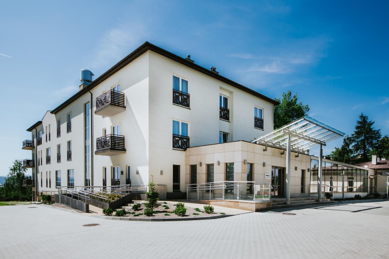 Hotel Radocza Park Business Exterior photo